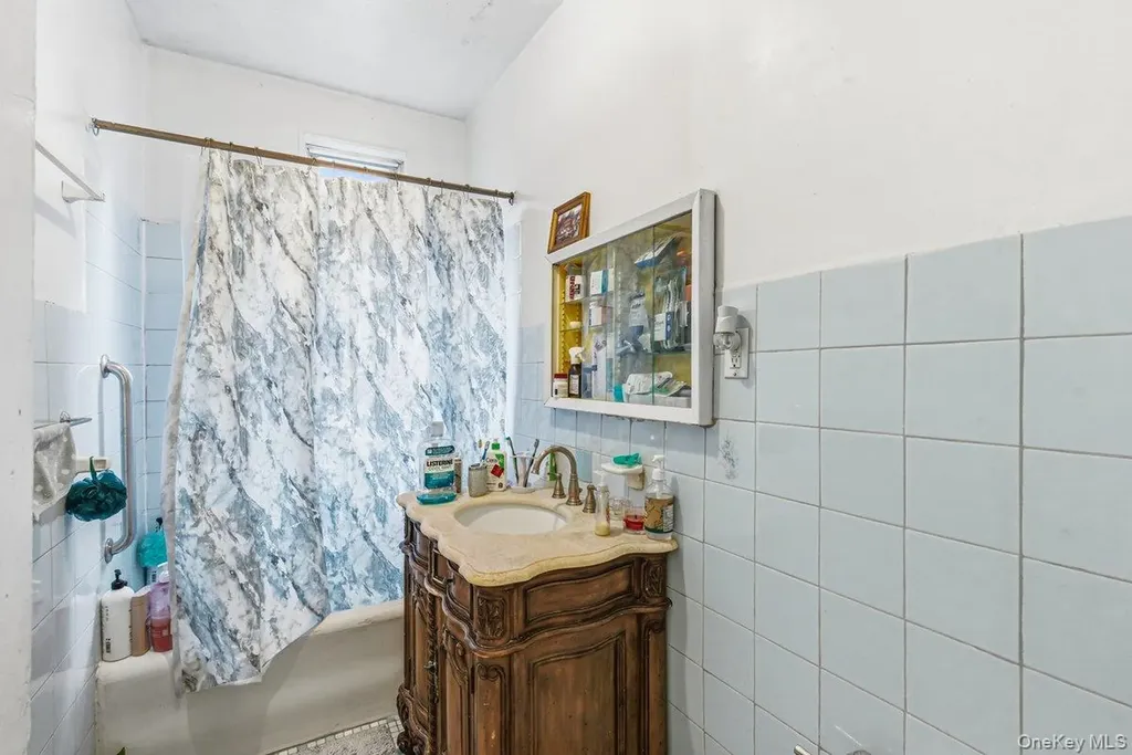 33-43 83rd Street Jackson Heights NY 11372