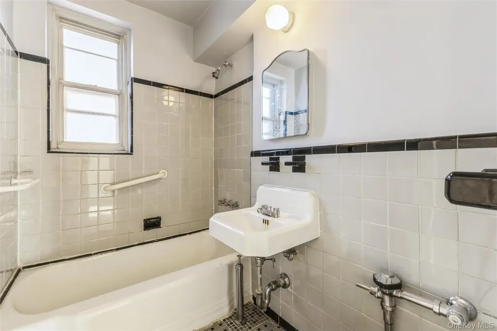 2232 Brigham Street Brooklyn NY 11229