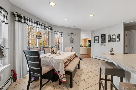 11 Moran Court Manorville NY 11949