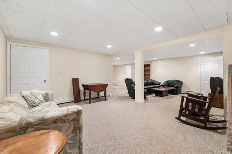 11 Moran Court Manorville NY 11949