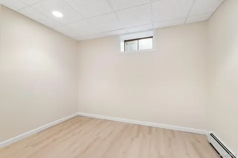 11 Moran Court Manorville NY 11949