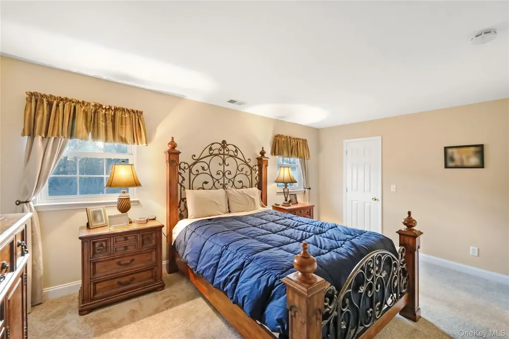 70 Strawberry Commons Riverhead NY 11901