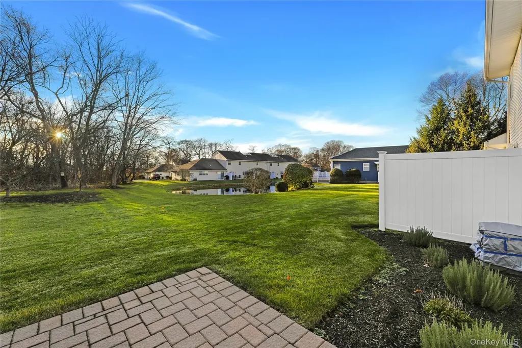 70 Strawberry Commons Riverhead NY 11901