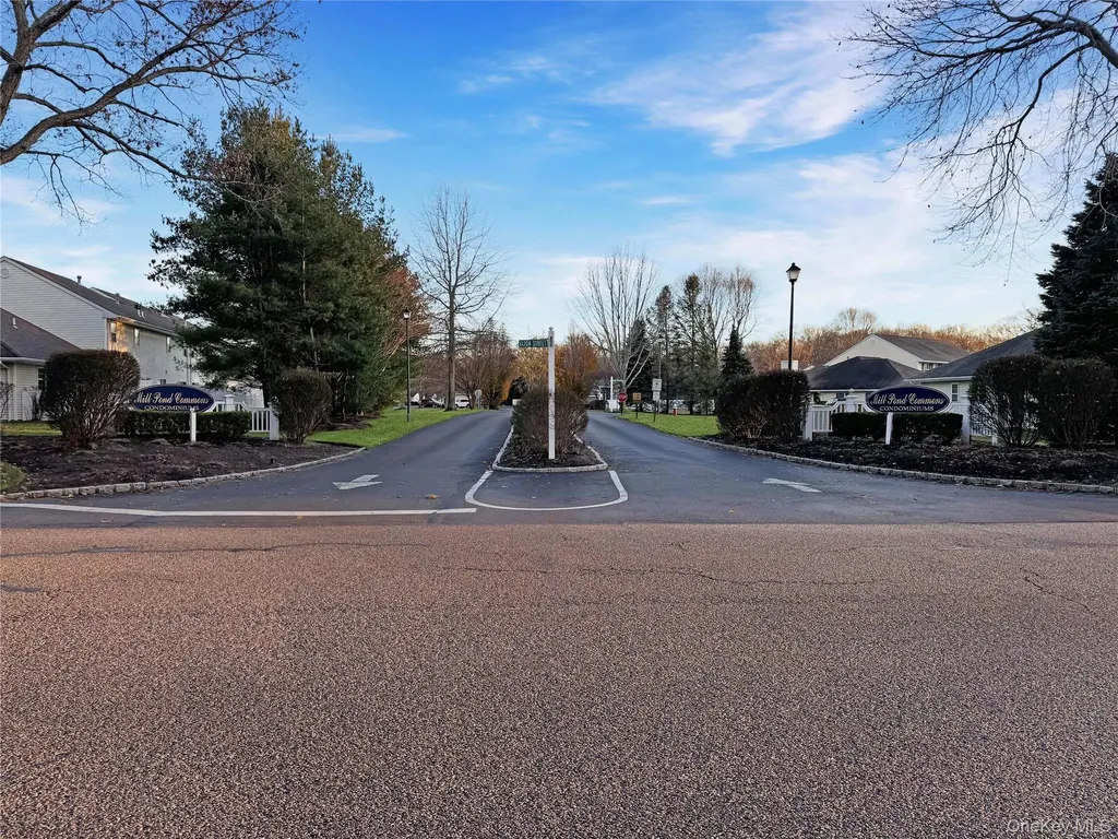 70 Strawberry Commons Riverhead NY 11901