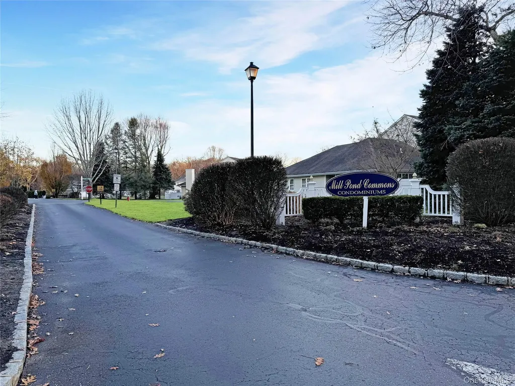 70 Strawberry Commons Riverhead NY 11901