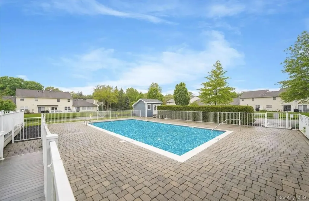 70 Strawberry Commons Riverhead NY 11901