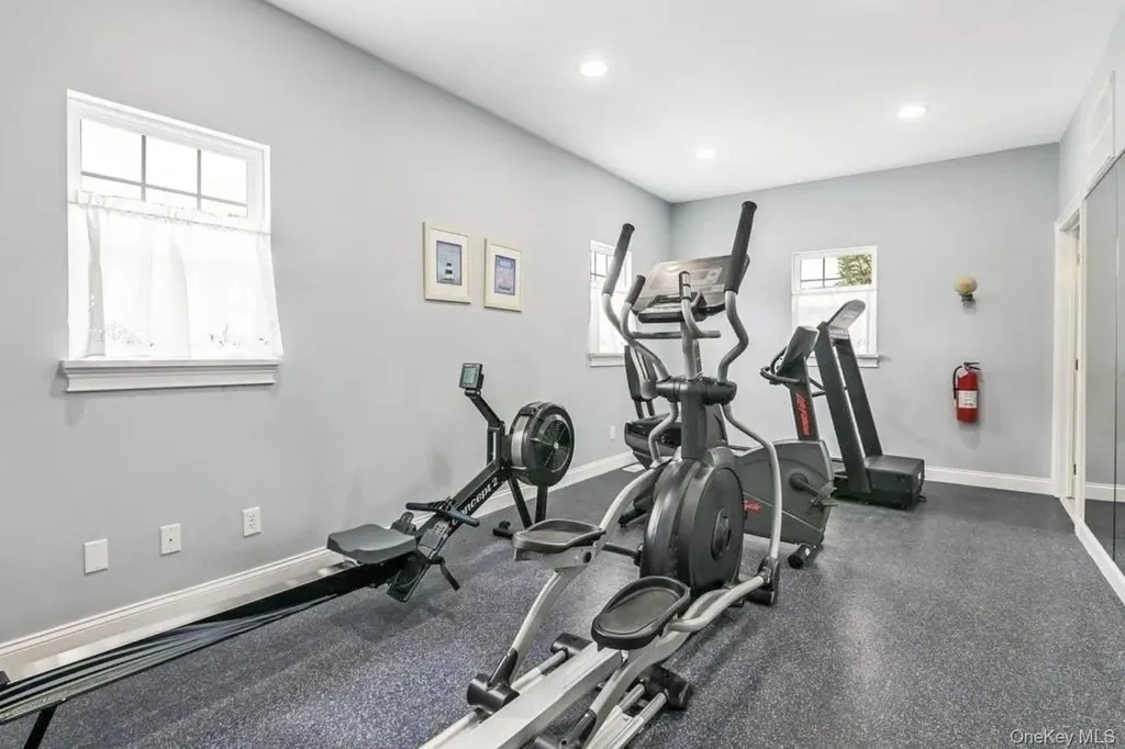 70 Strawberry Commons Riverhead NY 11901