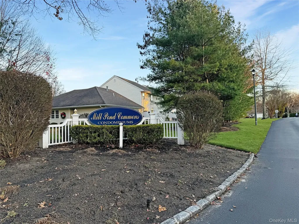 70 Strawberry Commons Riverhead NY 11901