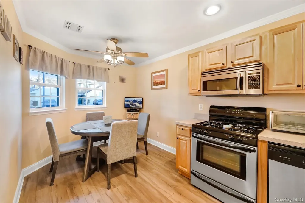 70 Strawberry Commons Riverhead NY 11901