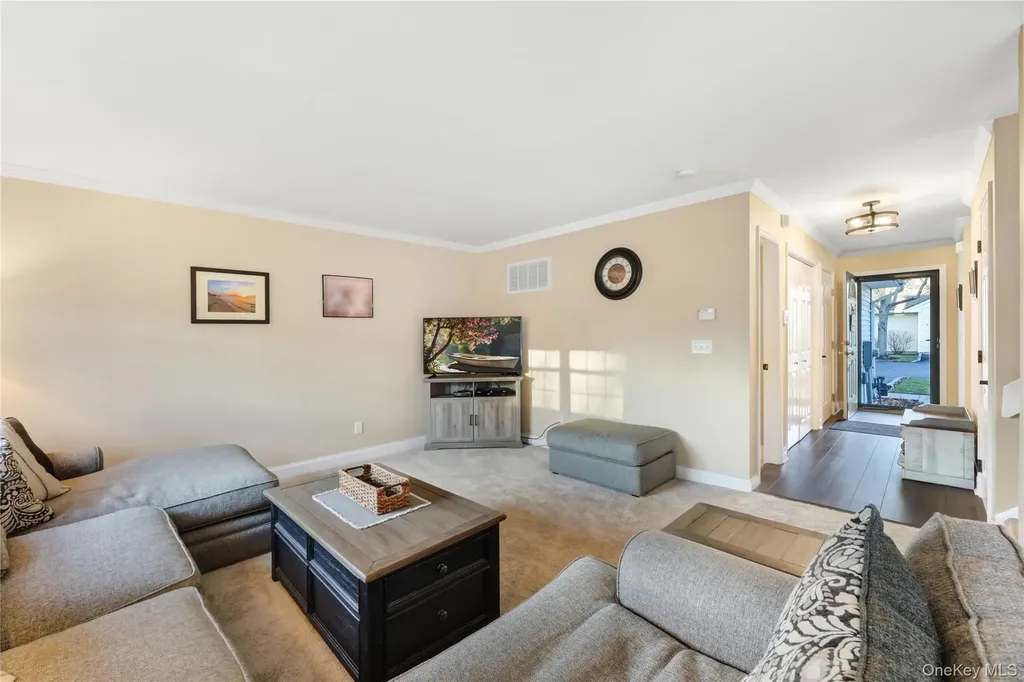 70 Strawberry Commons Riverhead NY 11901