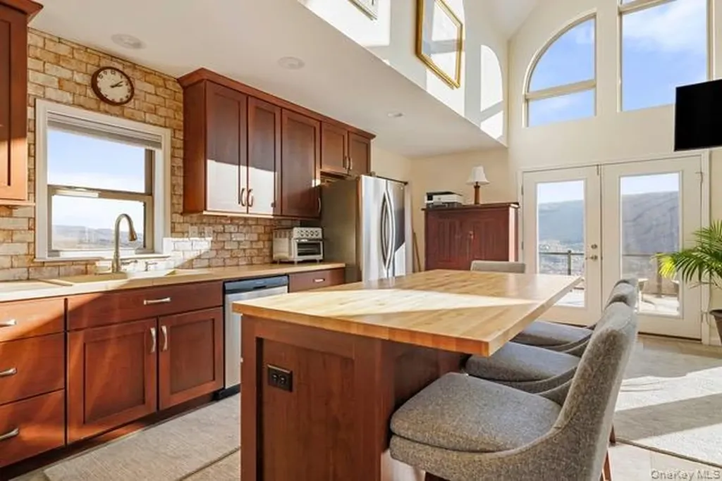 130 Hanley Road Fleischmanns NY 12430