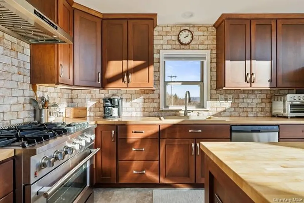 130 Hanley Road Fleischmanns NY 12430