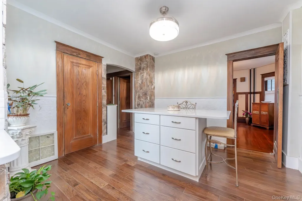 306-308 Broadway Port Ewen NY 12466