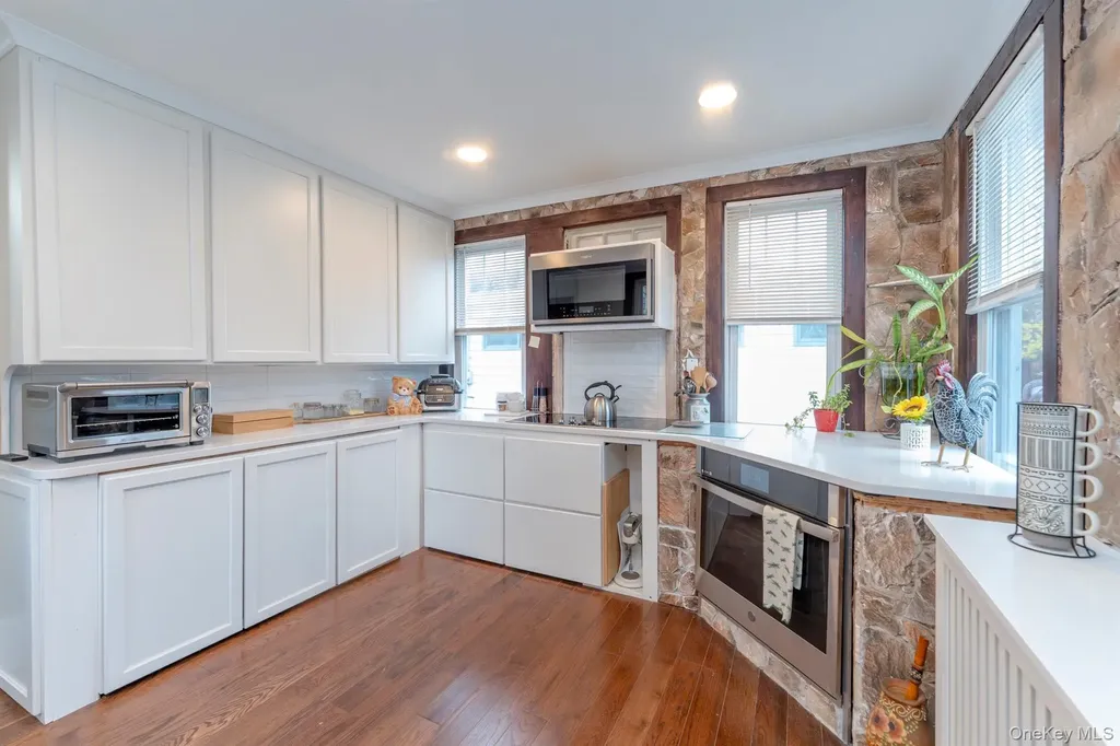 306-308 Broadway Port Ewen NY 12466