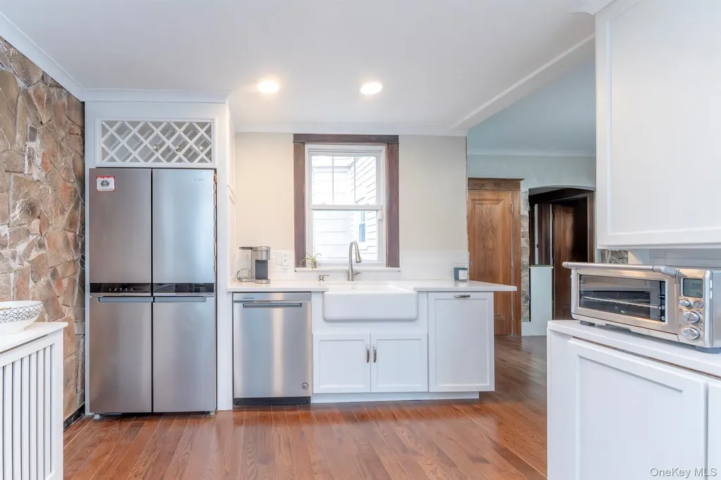 306-308 Broadway Port Ewen NY 12466
