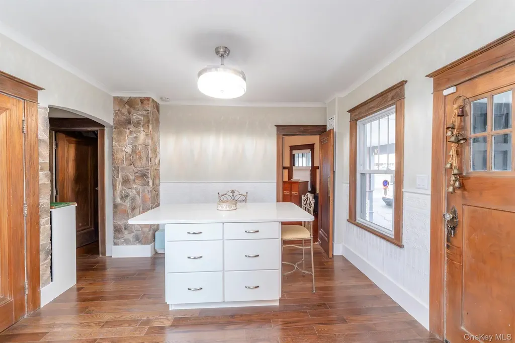 306-308 Broadway Port Ewen NY 12466