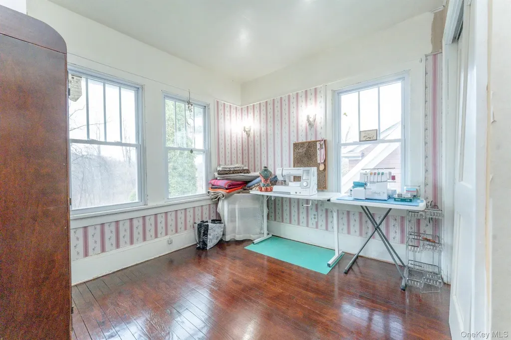 306-308 Broadway Port Ewen NY 12466