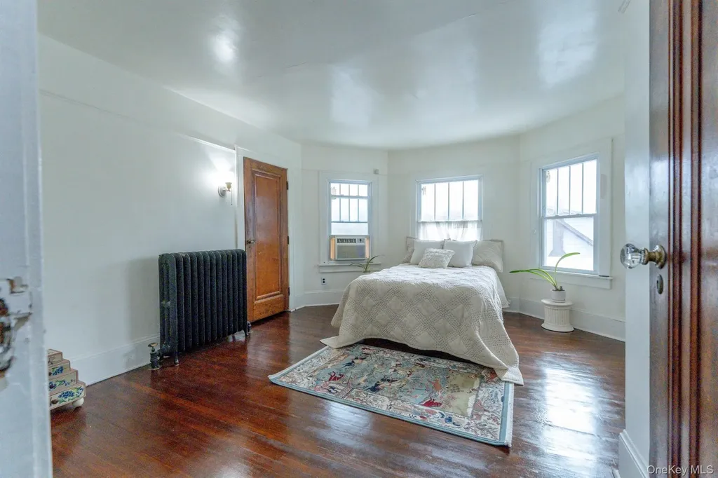 306-308 Broadway Port Ewen NY 12466