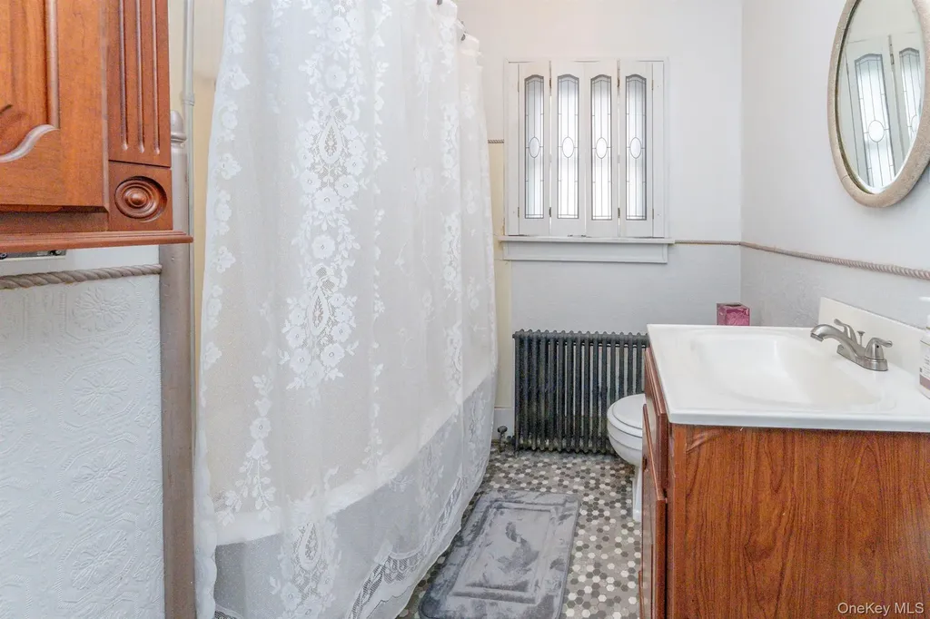 306-308 Broadway Port Ewen NY 12466