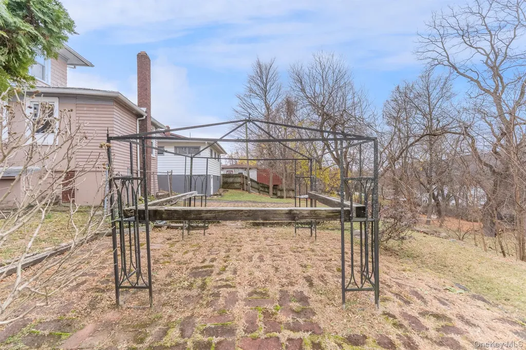 306-308 Broadway Port Ewen NY 12466