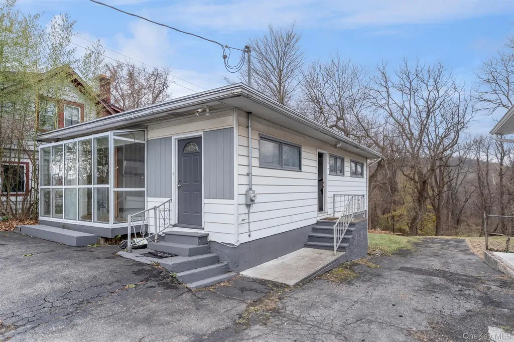 306-308 Broadway Port Ewen NY 12466