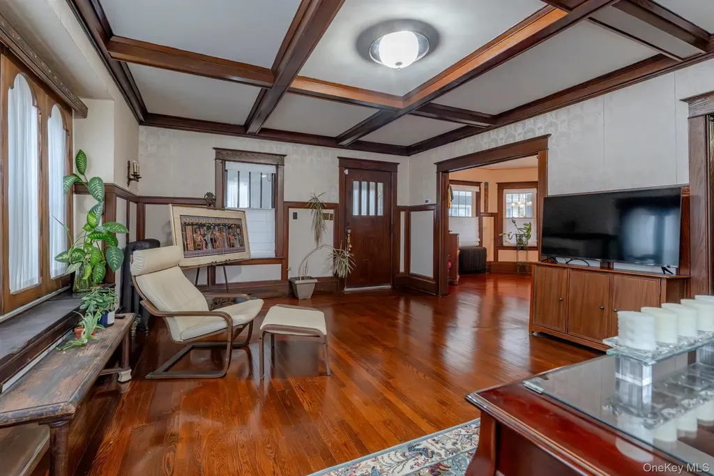 306-308 Broadway Port Ewen NY 12466