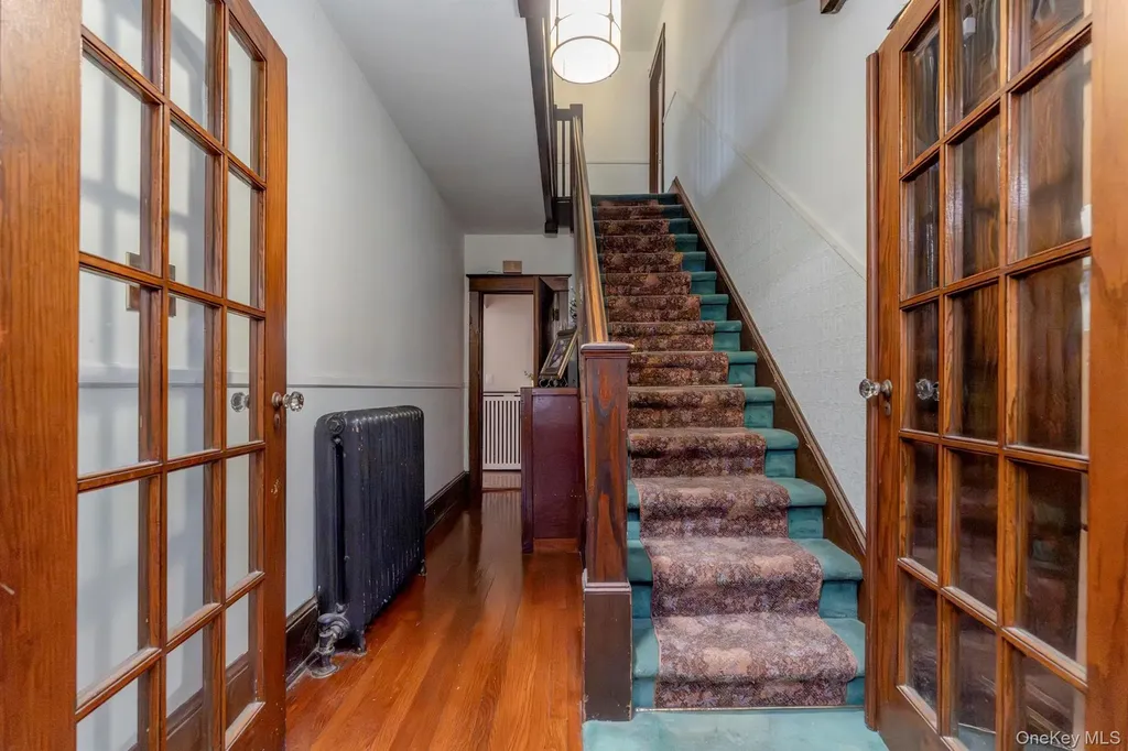 306-308 Broadway Port Ewen NY 12466