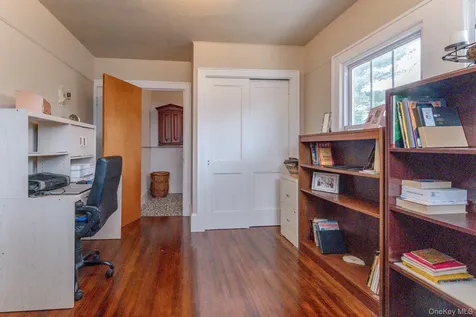 306-308 Broadway Port Ewen NY 12466