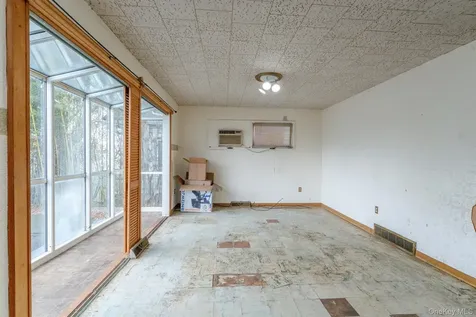 306-308 Broadway Port Ewen NY 12466