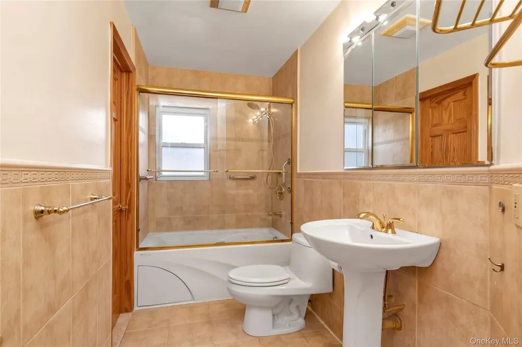 164-12 76th Avenue Fresh Meadows NY 11366