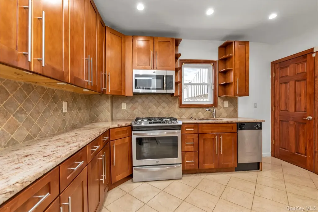 164-12 76th Avenue Fresh Meadows NY 11366