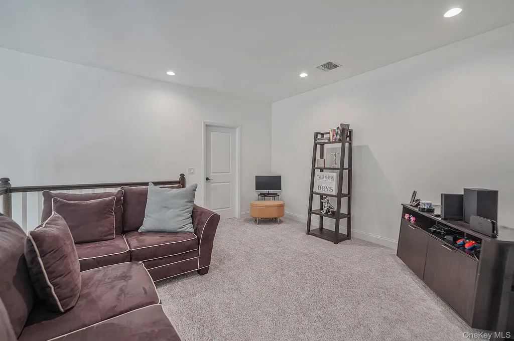 366 Wavell Avenue Yaphank NY 11980