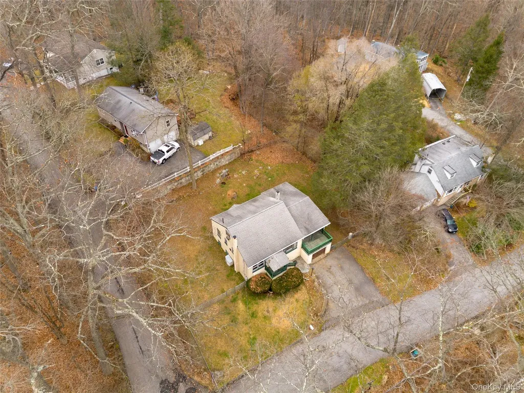 7 Venice Road Patterson NY 12563