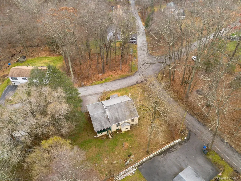 7 Venice Road Patterson NY 12563