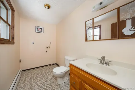 4 Kilmer Road Hyde Park NY 12538