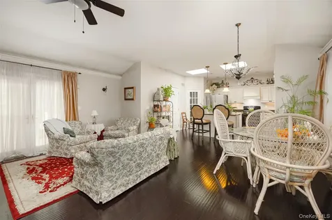 4 Kilmer Road Hyde Park NY 12538