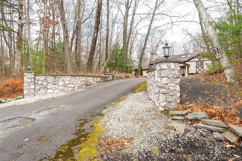 4 Kilmer Road Hyde Park NY 12538