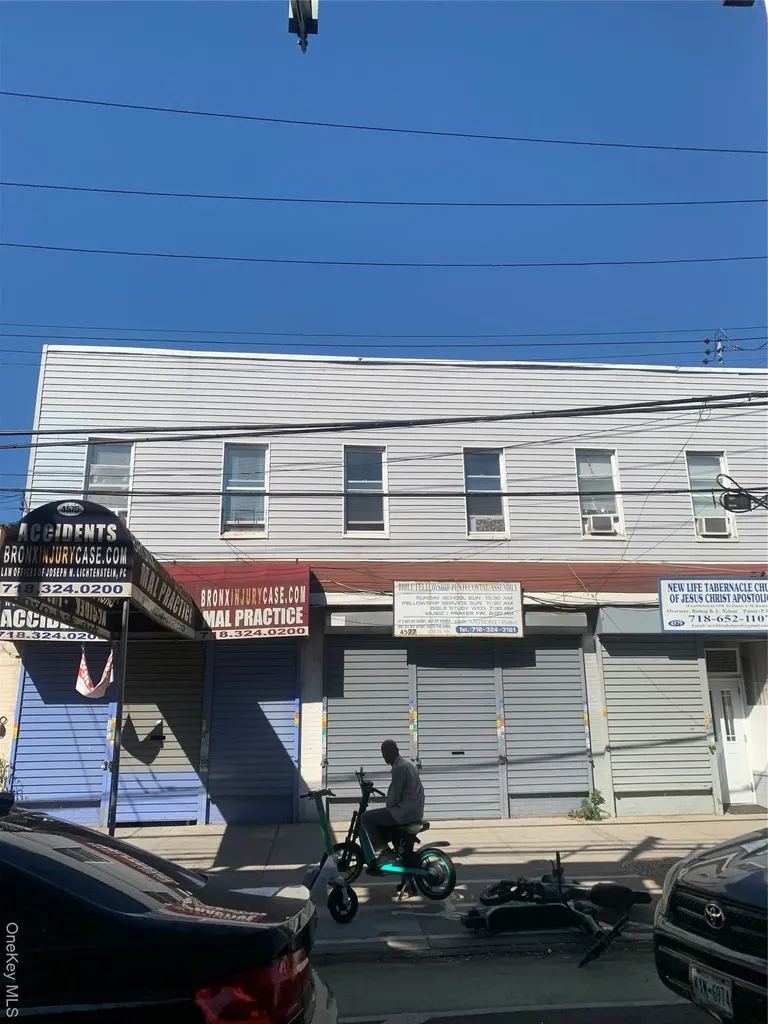4575 White Plains Road Bronx NY 10470