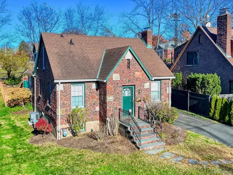 27 Haven Court Nyack NY 10960