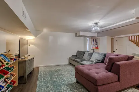 27 Haven Court Nyack NY 10960