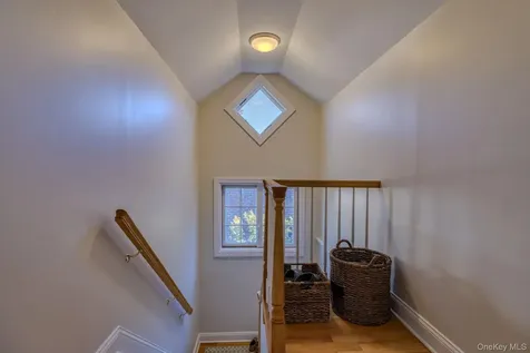 27 Haven Court Nyack NY 10960