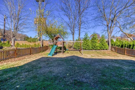 27 Haven Court Nyack NY 10960