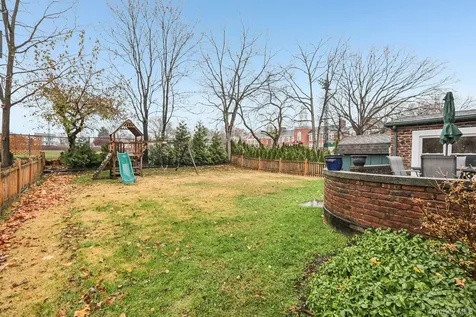 27 Haven Court Nyack NY 10960