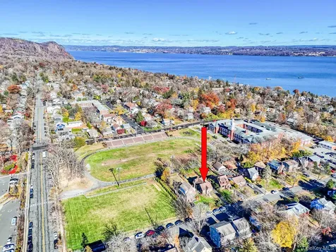 27 Haven Court Nyack NY 10960
