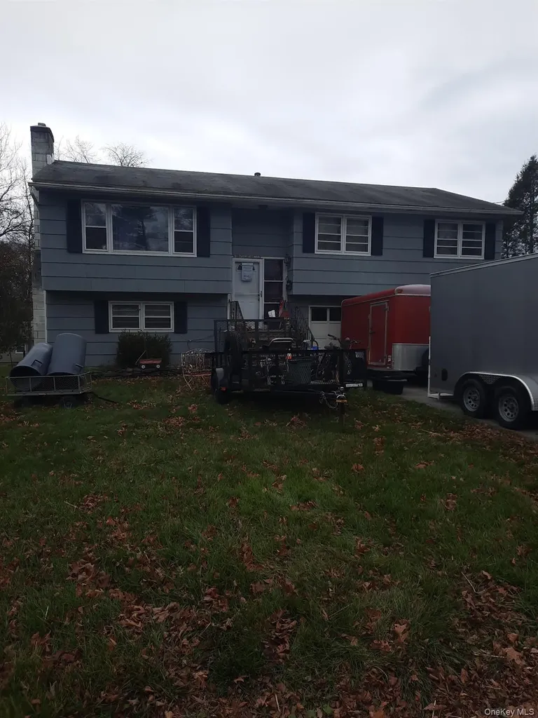 14 Bellmore Drive Poughkeepsie NY 12603