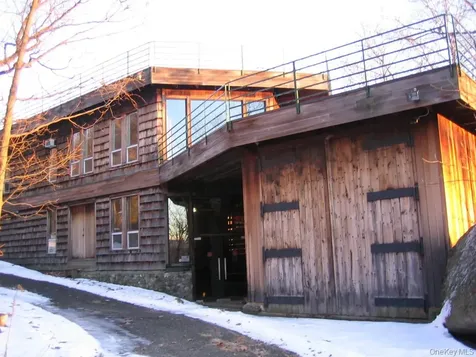 60 Woods Road Tuxedo Park NY 10987