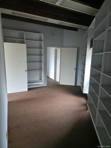 60 Woods Road Tuxedo Park NY 10987