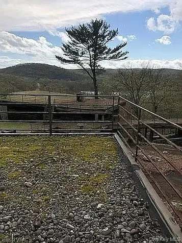 60 Woods Road Tuxedo Park NY 10987