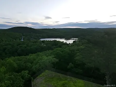 60 Woods Road Tuxedo Park NY 10987