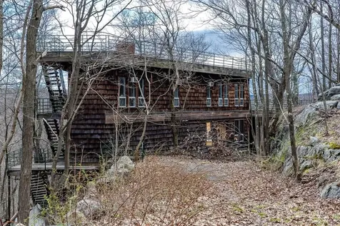 60 Woods Road Tuxedo Park NY 10987